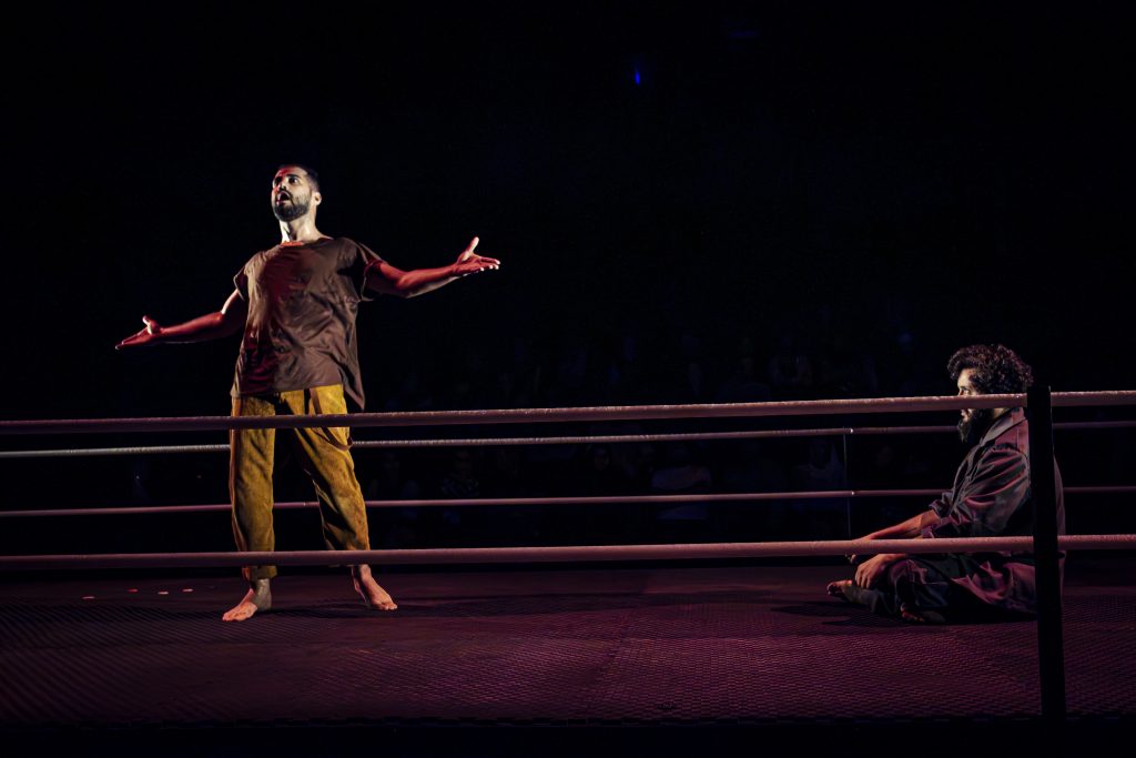 نمایش چه مهران رنج بر