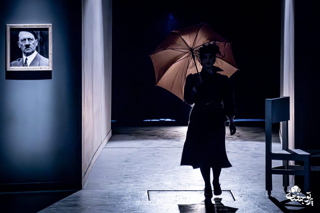 نمایش چاپلین مهران رنج بر