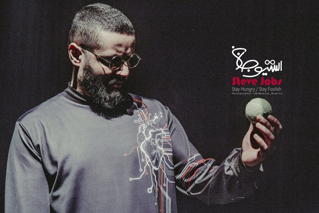 نمایش استیو جابز مهران رنج بر